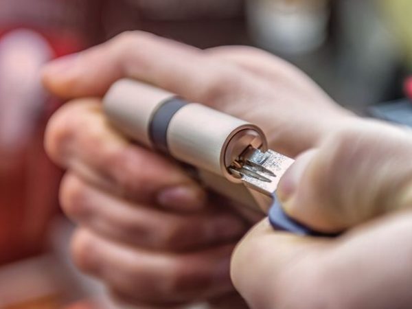 High security door locks UK, we provide home security advice and upgrades